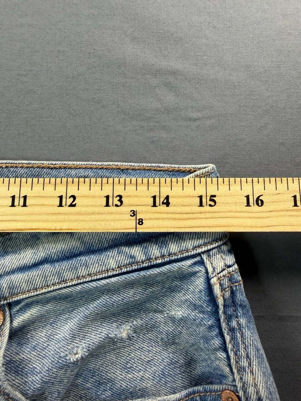 American Eagle Super High Rise Baggy Straight Denim distressed jeans Women’s 6 - Picture 5 of 8